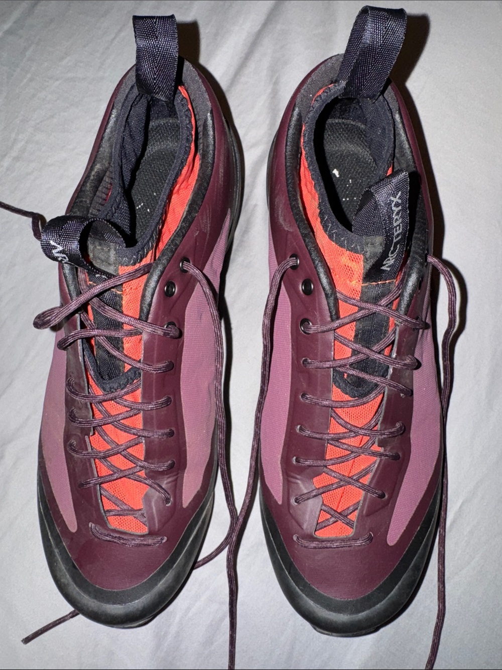 ARC’TERYX Acrux FL Approach Hiking Shoes Ruby Dusk/Mimosa Women’s 8